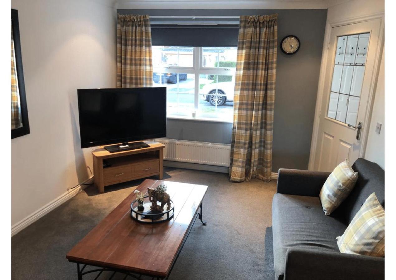 Perfectly Placed 3 Bed Home In A Peaceful Close Darlington  Eksteriør billede