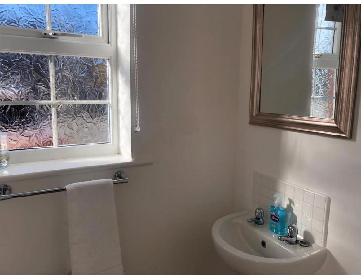 Perfectly Placed 3 Bed Home In A Peaceful Close Darlington  Eksteriør billede